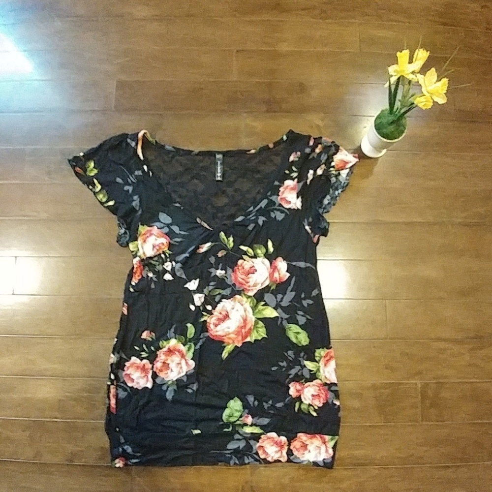 Lace Back Floral Top